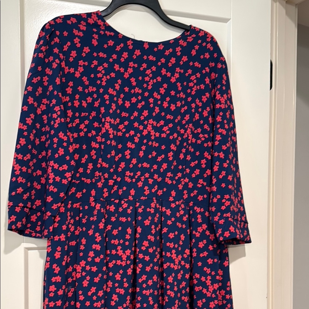 Blue and Red Midi Dress with Crew Neck and 3/4 Sleeves